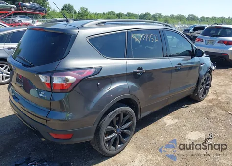 2017 Ford Escape Se из США, поврежденный, VIN 1FMCU9G95HUF06353